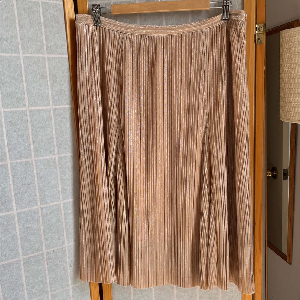 Maeve metallic pleated skirt. Rose colored. M